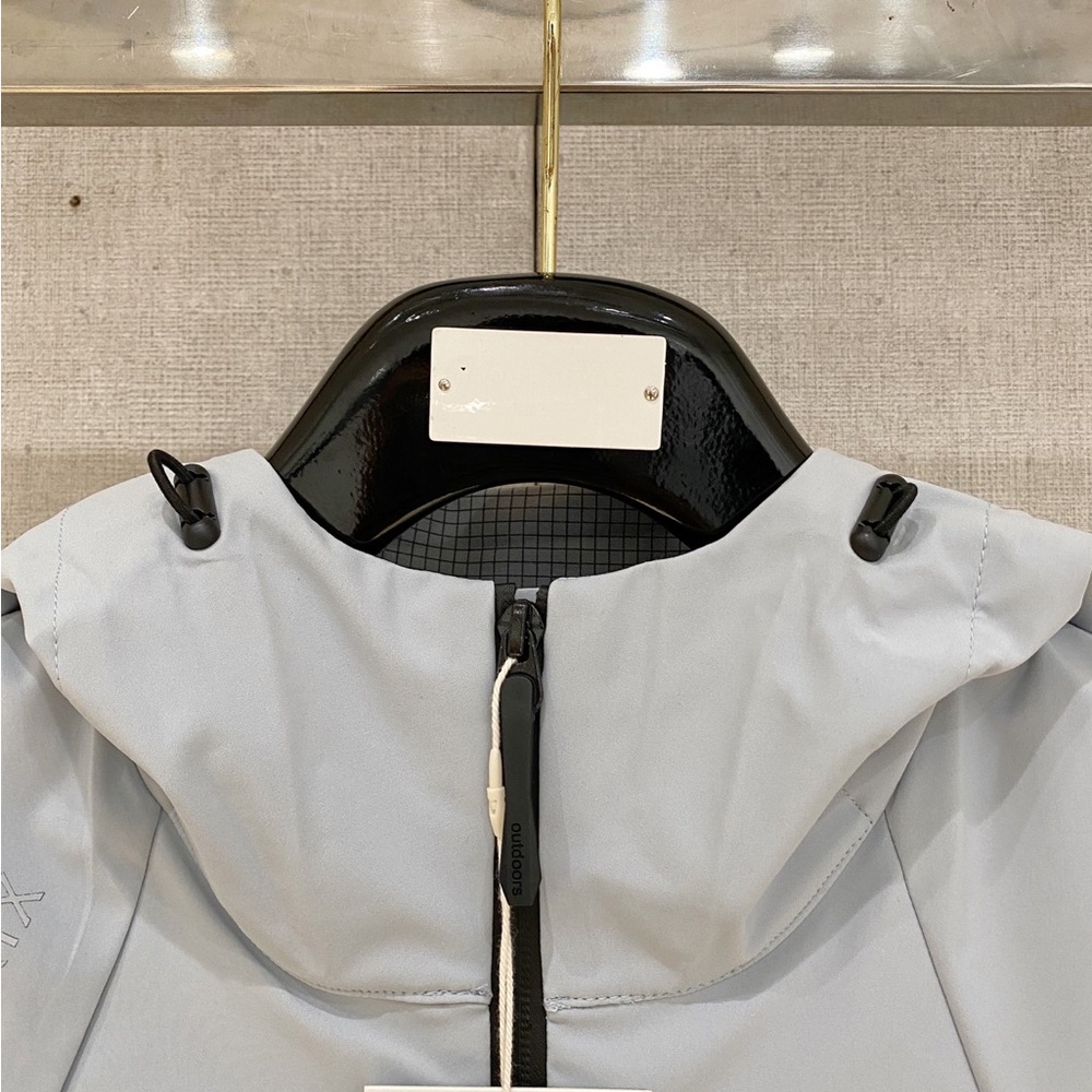 ARC’TERYX 25ss new lightweight hardshell jacket for men and women. - Picture 4 of 8